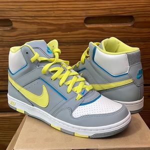 Women’s size 10 Nike Prestige 3 Skinny High